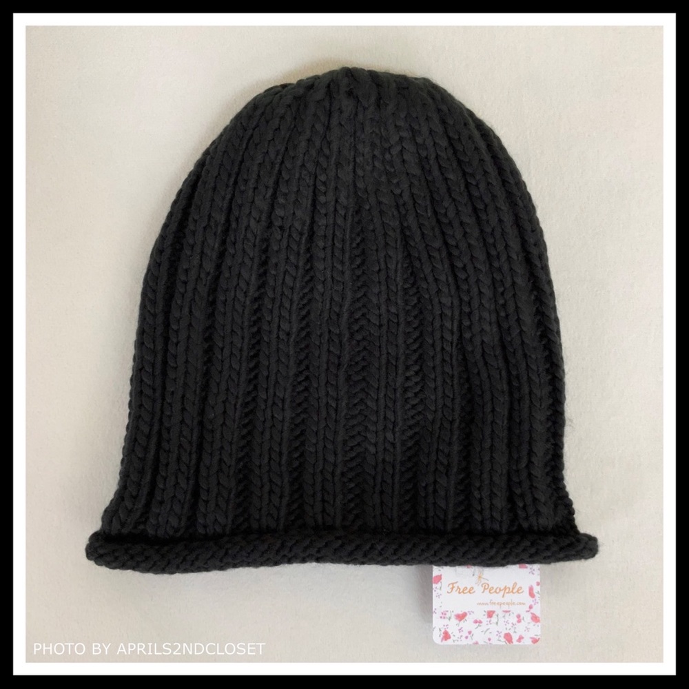 FREE PEOPLE BLACK RIB KNIT SLOUCHY BEANIE HAT A2C - Picture 3 of 8
